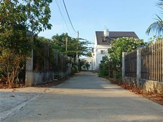 Bán đất tặng nhà 2 mặt tiền, cách kcn châu đức chỉ 200m.