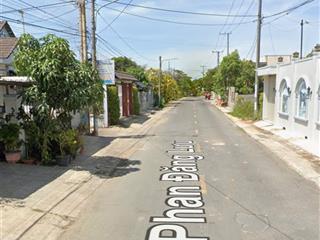 Bán gấp nhà dt 364m2 giá tốt trung tâm long điền vũng tàu