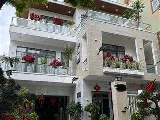 Bán căn nhà biệt thự 3 tầng mặt tiền đường phan châu trinh, ngang rộng 12m
