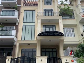 Cần cho thuê văn phòng nguyên căn nhà mới đẹp 7,5*20m gồm hầm, 4 lầu giá chỉ 72tr. tại khu him lam.