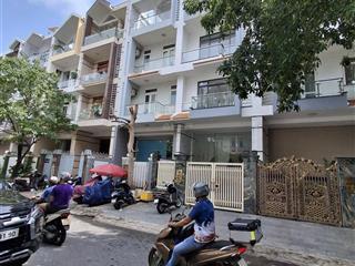 Cần cho thuê văn phòng nguyên căn 5*20m gồm, hầm, 4 lầu giá 50tr tại khu him lam, quận 7.