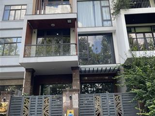 Cho thuê nguyên tầng trệt dt 7,5*20m giá chỉ 20tr  0902 895 ***