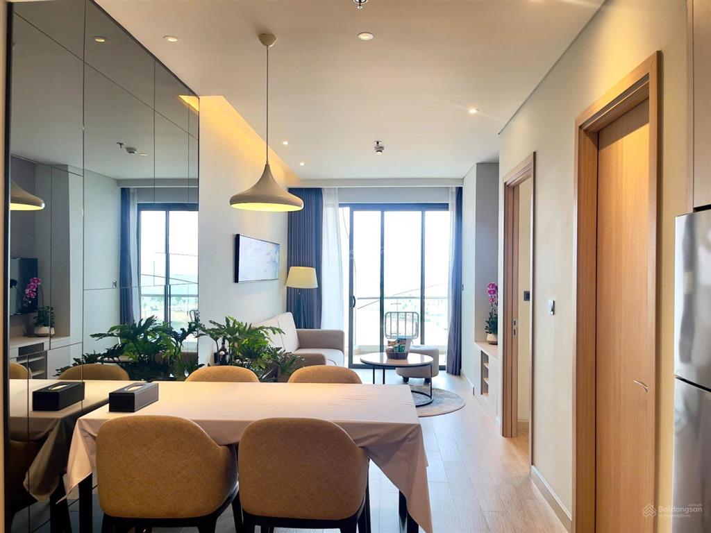 1pn view biển đã có sổ ,full nội thất giá chỉ 3.5 tỷ view trực điên biển