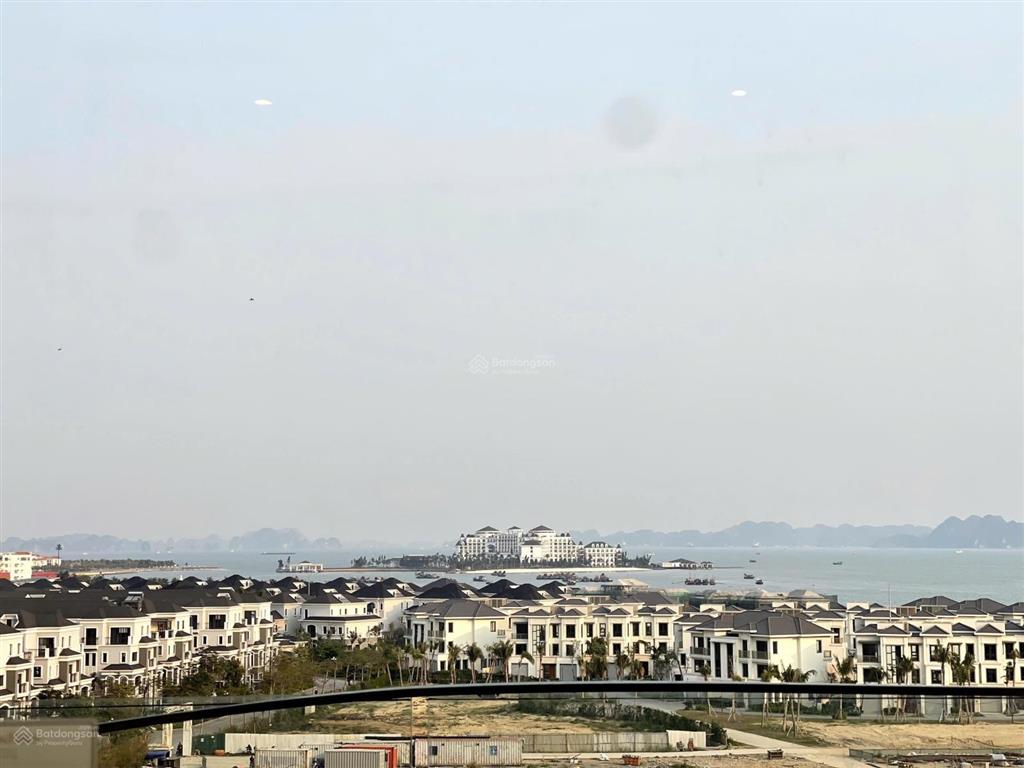 1pn view biển đã có sổ ,full nội thất giá chỉ 3.5 tỷ view trực điên biển