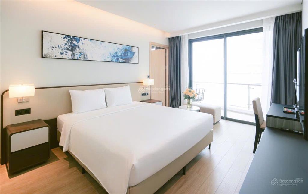 Chỉ hơn 2 tỷ view biển căn 1pn nhỏ tầng trung, ban công lớn full nội thất về ở ngay, giá có sổ
