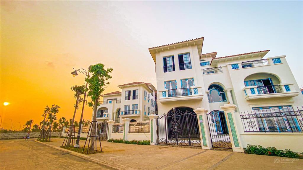 Duy nhất căn biệt thự đơn lập sun grand city feria, 100 tr/m2 gần biển ,sát phố ,kề hồ vị trí đẹp