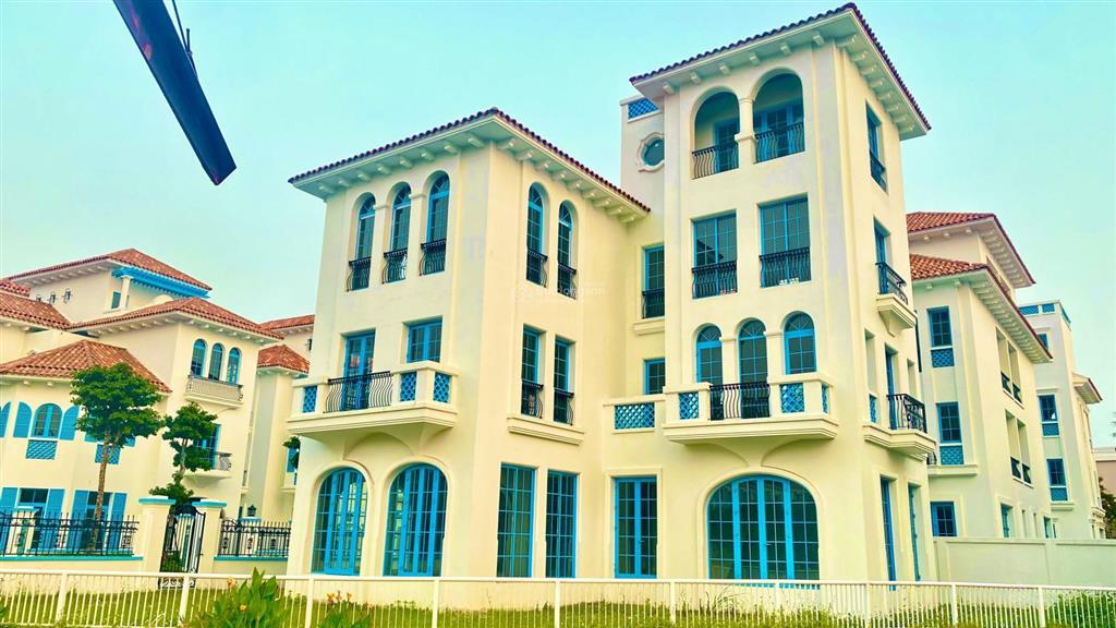 Duy nhất căn biệt thự đơn lập sun grand city feria, 100 tr/m2 gần biển ,sát phố ,kề hồ vị trí đẹp