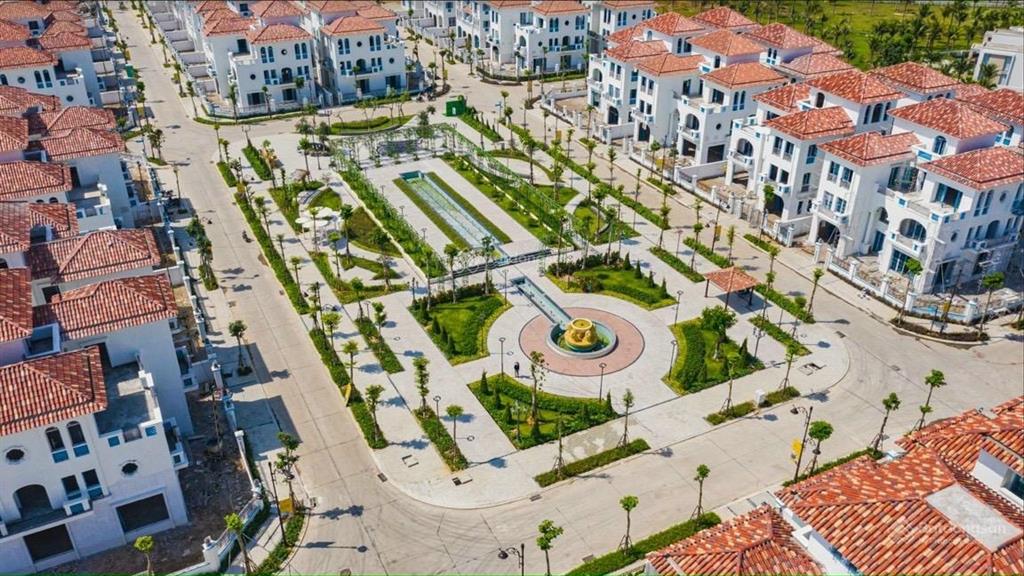 Hàng siêu hiếm dưới 26 tỷ  song lập view công viên đã bao sổ,trục thông cách bãi tắm vài bước chân