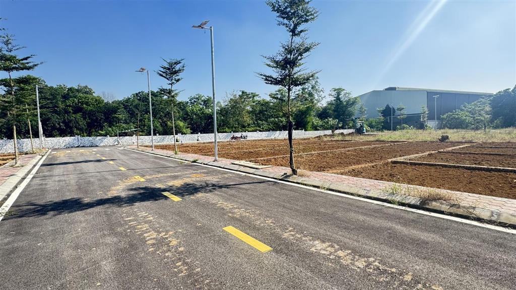 Lô góc 2 mặt tiền đất phú cát khu công nghệ cao hòa lạc giá rất tốt