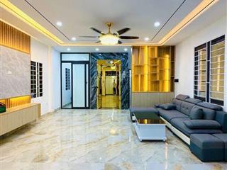 Siêu đẹp mới koong, 51m2, 6 tầng, thang máy tại nguyễn văn cừ long biên.
