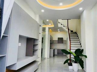 Nhà quận 12 đẹp chỉ 750 triệu ngay ngã tư ga 2 tầng, 2pn, sát gò vấp kdc đông đúc