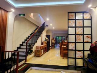 Khu phố tây sát võ nguyên giáp cần bán villa 4t 130m2 ngang 5m vuông vức, giá chỉ 14 tỷ 5 còn tlcc