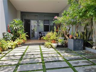 Cần bán lại giá rẻ căn villa 4 tầng 130m2 khu phố tây chế lan viên, chỉ (hơn 14 tỷ) có tl nữa ạ
