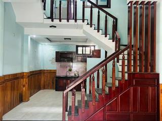 Gấp bán căn nhà 3 tầng đầu cầu rồng sát võ văn kiệt gần biển mỹ khê giá 6ty8 còn tl