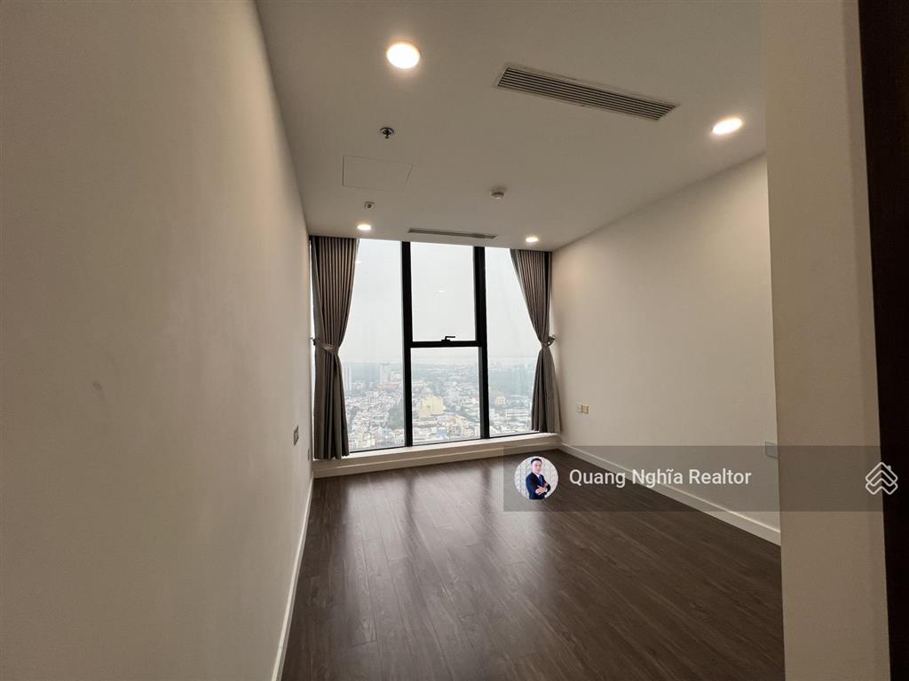 Hot! căn vpđn sunshine sky city 2pn  full nội thất đẹp  liền kề pmh giá chỉ 4,5 tỷ.  0797 766 ***