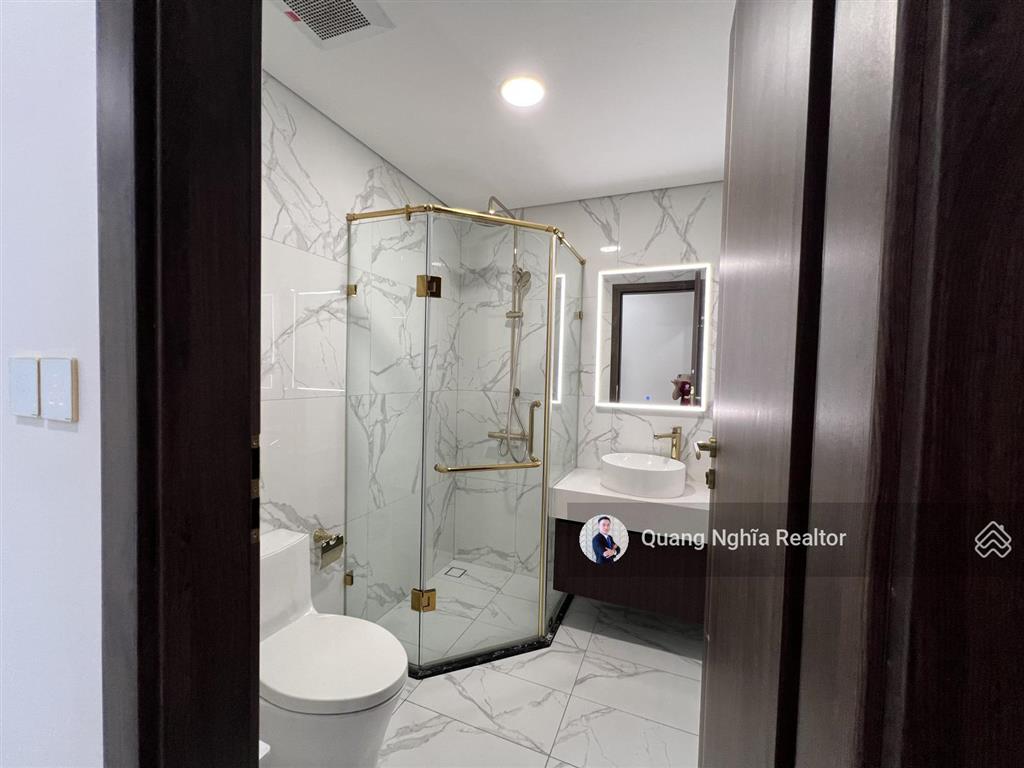 Hot! căn vpđn sunshine sky city 2pn  full nội thất đẹp  liền kề pmh giá chỉ 4,5 tỷ.  0797 766 ***