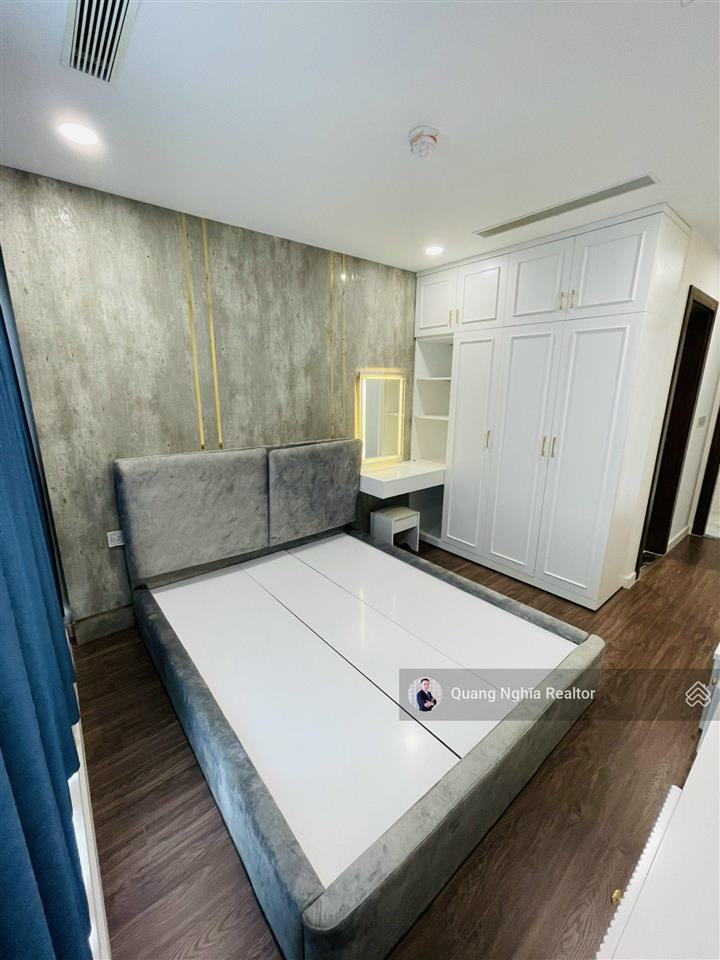 Hot! duy nhất căn vpđn 2pn  70m2 liền kề phú mỹ hưng, giá chỉ 4,3 tỷ.  0797 766 ***