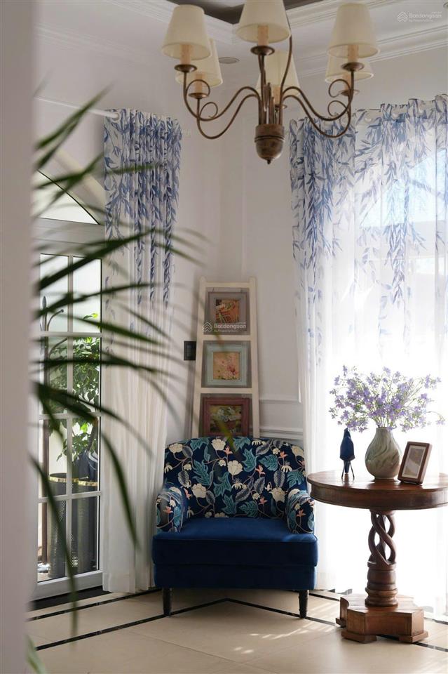 Siêu villa nghỉ dưỡng view đồi thông đà lạt, 3 tầng, 14 phòng, sổ riêng dt 1220m2 , giá  110 tỷ