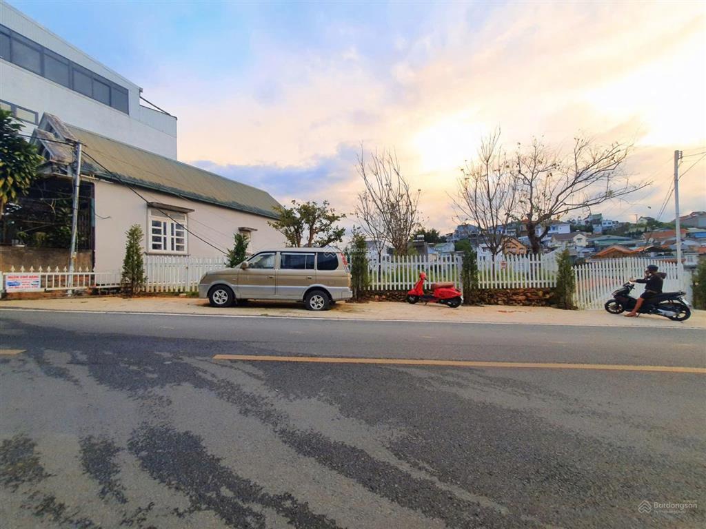 Đất 3 mặt tiền trung tâm 2312m², mt 20m gần hồ xuân hương chỉ 2km, đường nhựa 10m. giá 65 tỷ