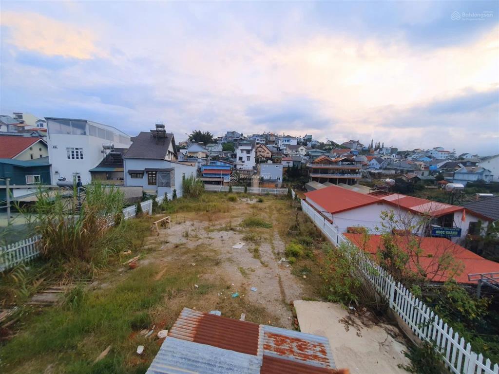 Đất 3 mặt tiền trung tâm 2312m², mt 20m gần hồ xuân hương chỉ 2km, đường nhựa 10m. giá 65 tỷ