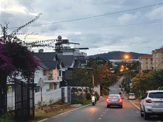 Đất 3 mặt tiền trung tâm 2312m², mt 20m gần hồ xuân hương chỉ 2km, đường nhựa 10m. giá 65 tỷ