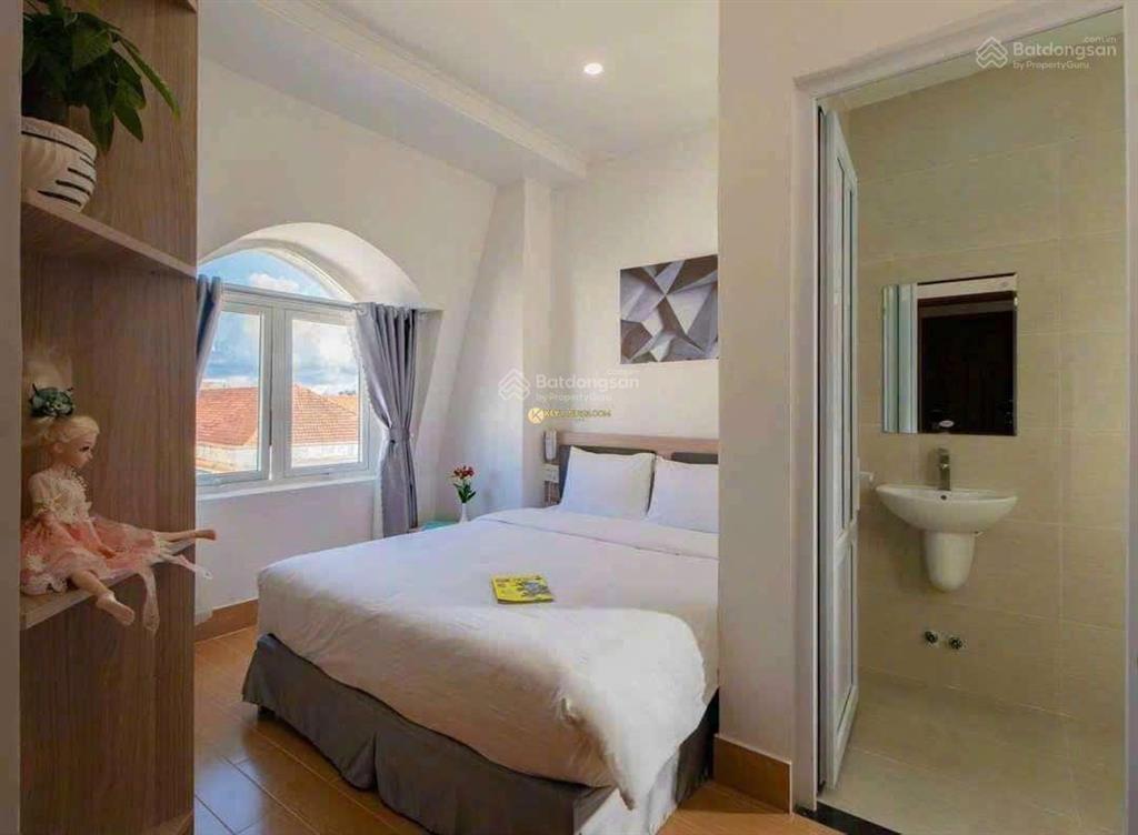 Khách sạn p.3  8 tầng  44 phòng view tp đà lạt dt 308.93m2  50tỷ  dòng tiền kinh doanh ngay