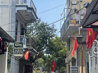 Cần bán lô đất độc tôn 63 m thông ô tô tứ phía , sát gần trung tâm hành chính xã,vị trí hiếm có bán