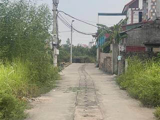 Cc cần bán lô đất 43 m fun thổ cư vị trí đẹp ô tô vào tận đất mt 5 m= hậu duy nhất 1lô khổ đất đẹp