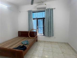 Bán nhà riêng tại đông mỹ, 5,35 tỷ, 40m2, 4pn, 5wc, mặt tiền 4.8m, giá cực chất