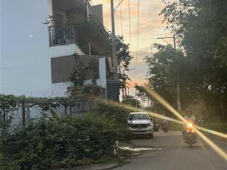 Lô đất khu phân lô đường 8m, ngay khu công nghệ cao q9, 8.5x 15m, nhỉnh 4 tỷ