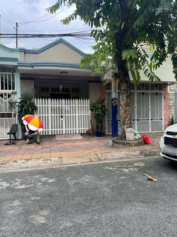 Nhà mặt tiền đường 16m, 92m2, phước bình, đang cho thuê 12tr/th, giá chỉ 8 tỷ