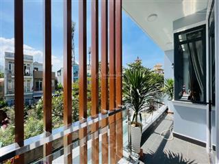 9,3 tỷ ngang 6m nhà 3 tầng, 96m2, hxh ngay lê văn thịnh, quận 2