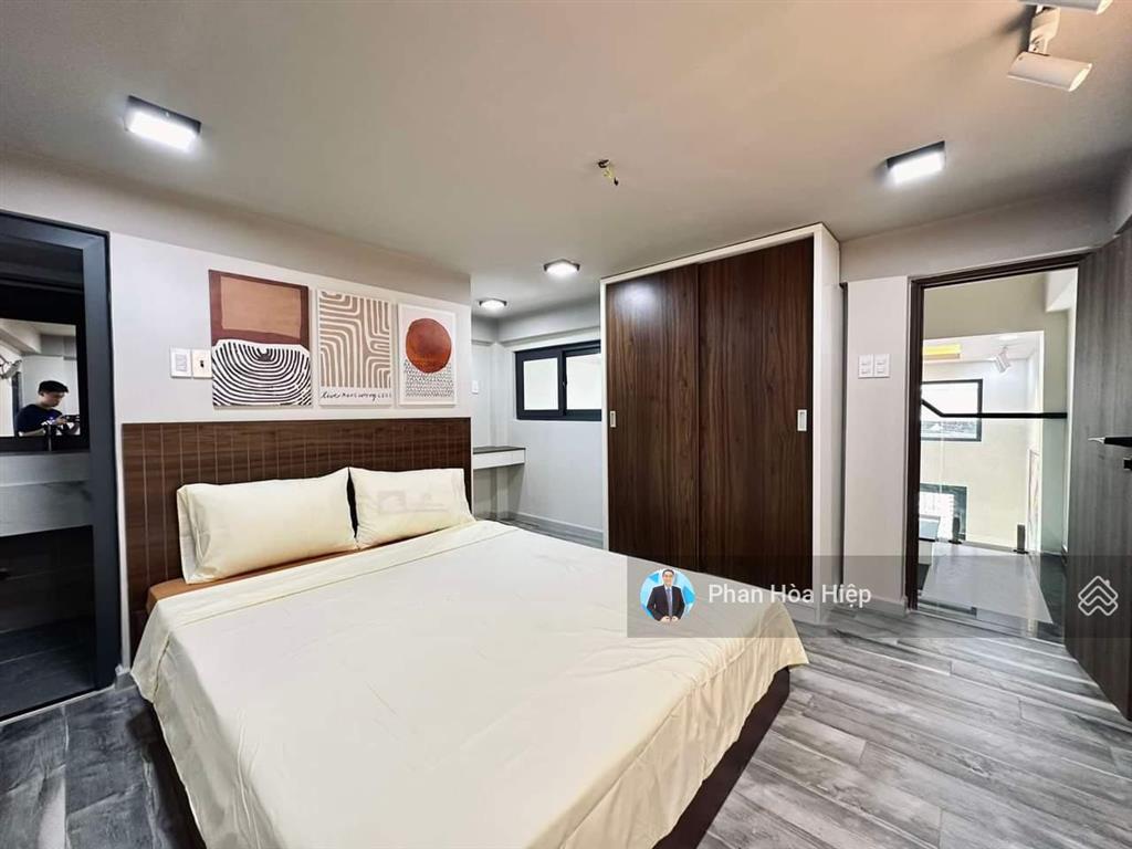 Đi định cư bán nhà đẹp lò gốm 5 x11, 3pn 3wc, hẻm thông 5m, chủ xây kiên cố để ở.