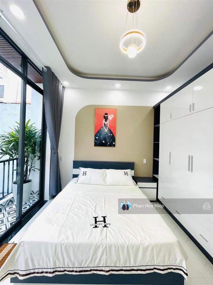 Bán gấp hxh phạm phú thứ, 4 tầng btct, 65m2 ngang hiếm 5m, có sân thượng 4pn, 5wc, nội thất châu âu