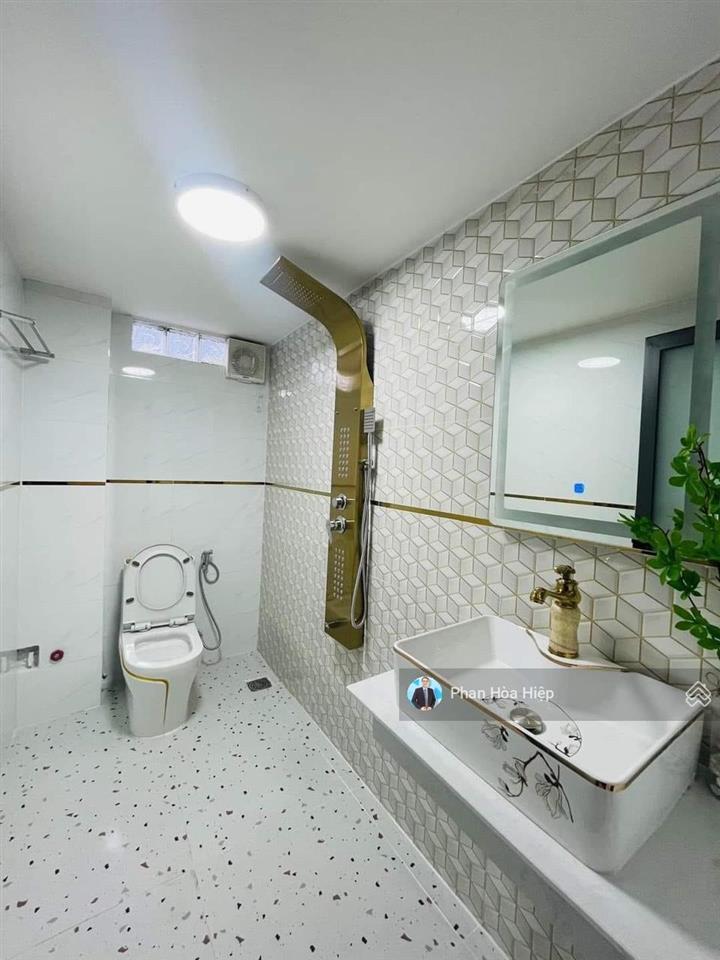 Bán gấp hxh phạm phú thứ, 4 tầng btct, 65m2 ngang hiếm 5m, có sân thượng 4pn, 5wc, nội thất châu âu