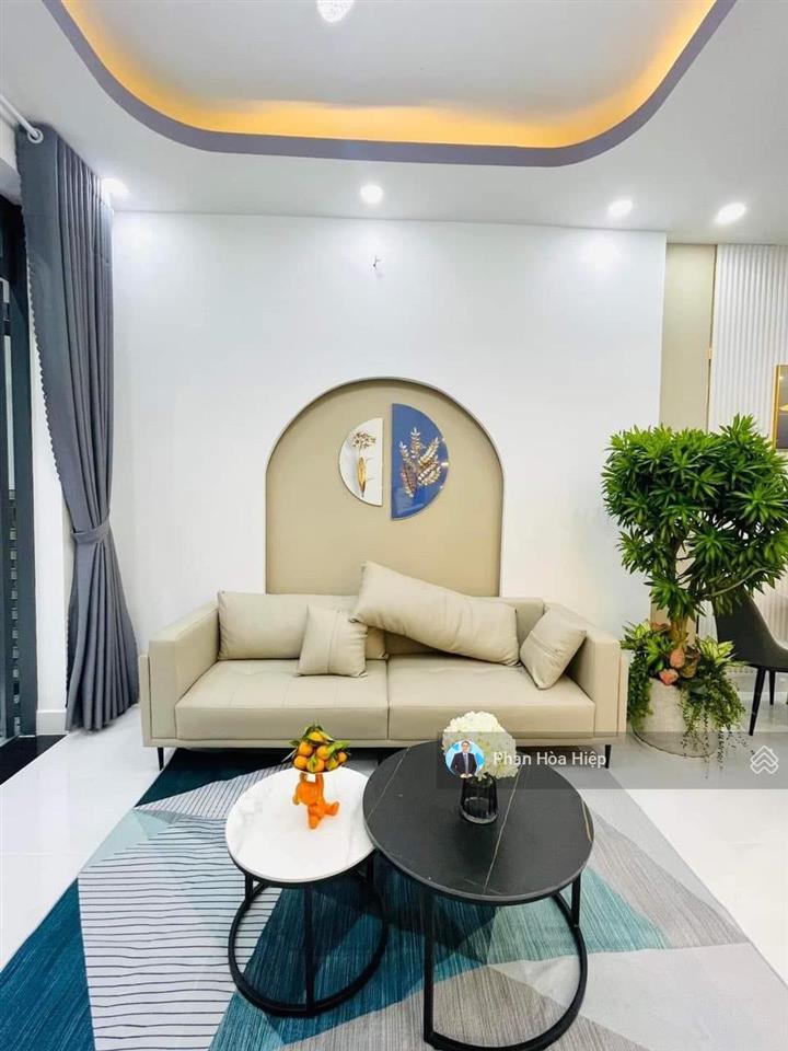 Bán gấp hxh phạm phú thứ, 4 tầng btct, 65m2 ngang hiếm 5m, có sân thượng 4pn, 5wc, nội thất châu âu