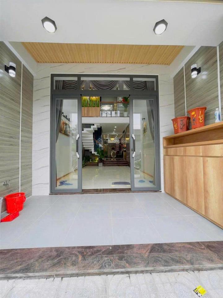 Xuất cảnh bán gấp nhà hồ học lãm, 72m2, 4 tầng btct, 4 pn, 4 wc, hẻm nhựa thông 8m, khu dân trí