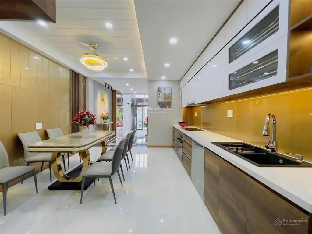 Xuất cảnh bán gấp nhà hồ học lãm, 72m2, 4 tầng btct, 4 pn, 4 wc, hẻm nhựa thông 8m, khu dân trí