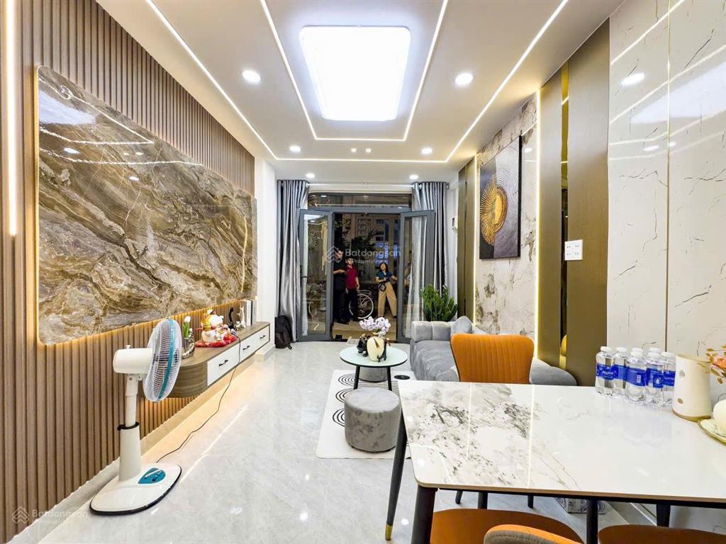 Bán gấp nhà mới phùng tá chu, 48m2, 4 tầng btct, 4pn 4wc, sân thượng, gần cv phú lâm, ô tô tới nhà