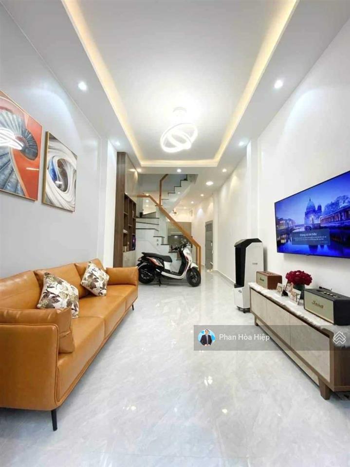 Chuyển nhà cần bán phạm văn chí, 58m2, 4 tầng btct, 4 pn 5wc, hẻm rộng 6m, kế bên chợ bình tiên