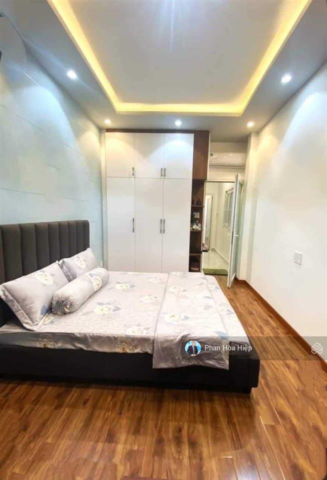 Chuyển nhà cần bán phạm văn chí, 58m2, 4 tầng btct, 4 pn 5wc, hẻm rộng 6m, kế bên chợ bình tiên