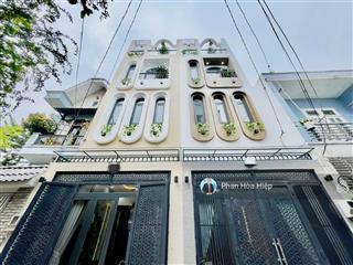 Xuất cảnh bán gấp nhà hẻm 8m hậu giang, 68m2, 4 tầng btct, 4 pn 4wc, gần chợ bình tây