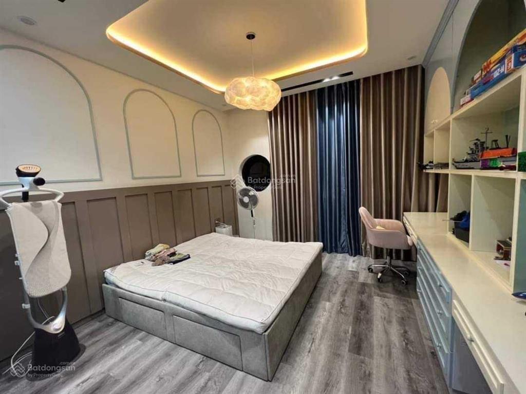 Nhà hxh nguyễn văn luông, ngang bề thế 7.5 x 10m, 2 tầng btct, vài bước ra mặt tiền