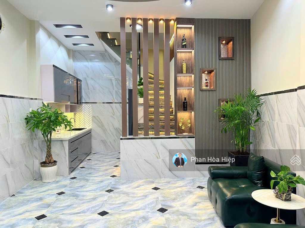 Nhà mới ở liền hậu giang 48m2 3 tầng btct 4pn hàng xóm thân thiện