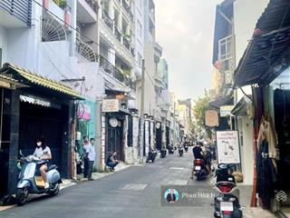 Nhà mới hxh nguyễn văn luông, ngang bề thế 7.5 x 10m, 3 tầng btct,4 pn 3 wc vài bước ra mặt tiền