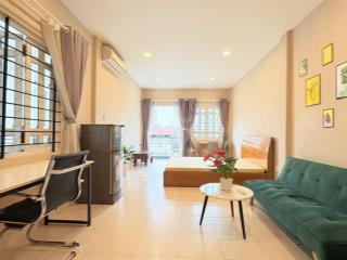 Chính chủ cho thuê 2pn 2 ban công 70m2, full nội thất máy giặt riêng thông ra hoàng sa