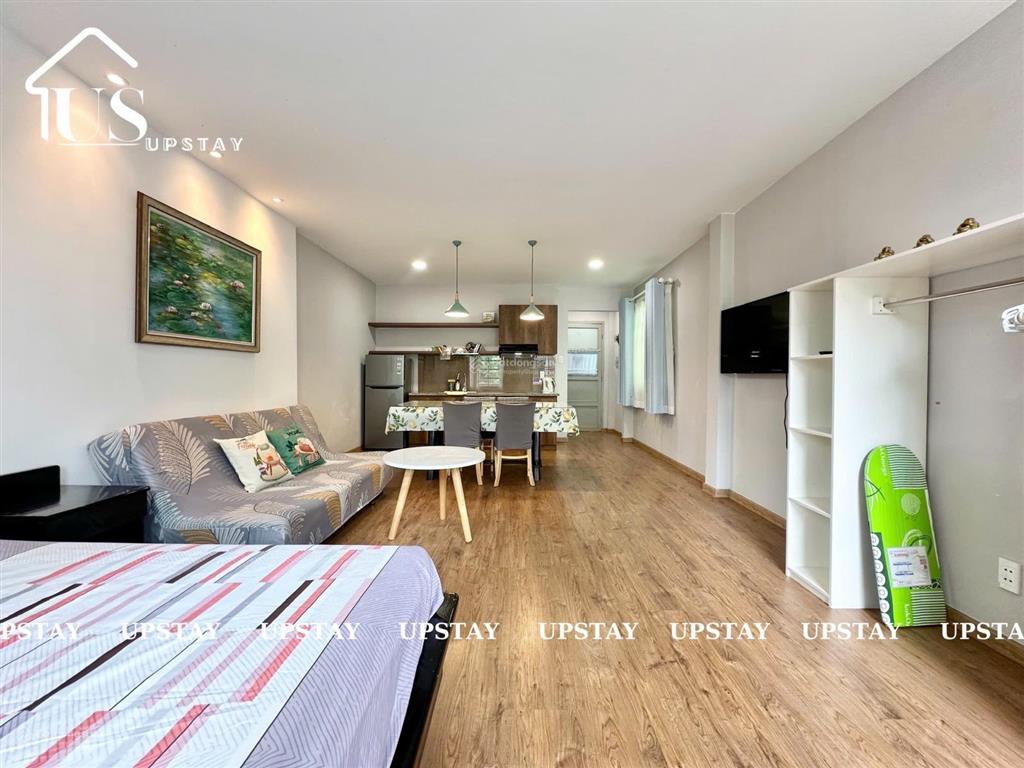 Cho thuê phòng 50m2 có sân vườn mặt tiền hoàng sa, tân định. đầy đủ tiện nghi cao cấp