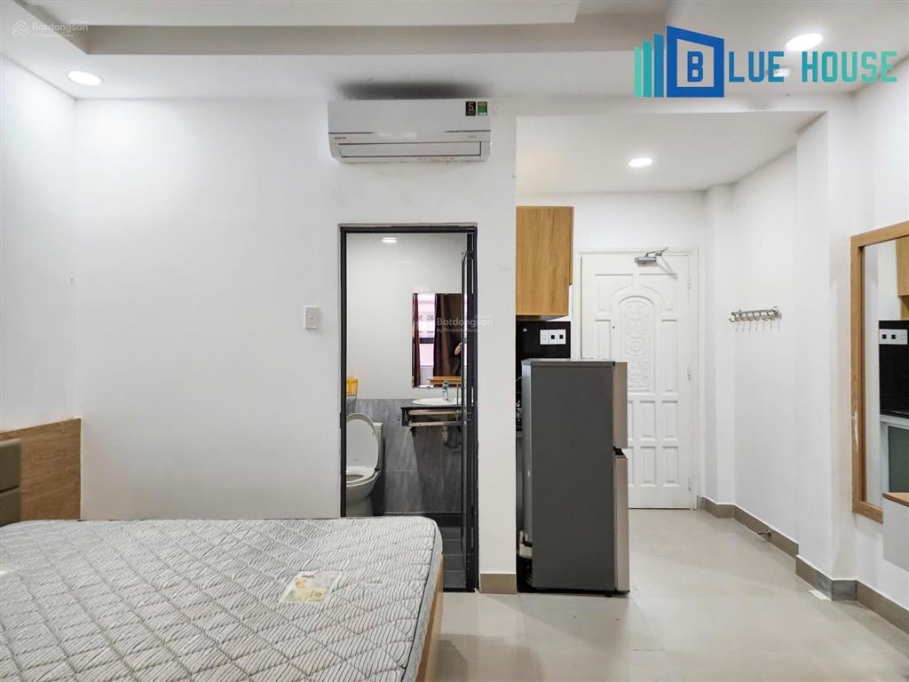 Chính chủ cho thuê 1pn + studio tách bếp full tiện nghi ngay cầu lê văn sỹ. giảm 500k/th