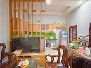 Hàng hiếm  sổ đỏ 41m2  4 tầng  mặt tiền 4,3m  ôtô đỗ cửa  7,5 tỷ tại ngõ văn hương  đống đa.