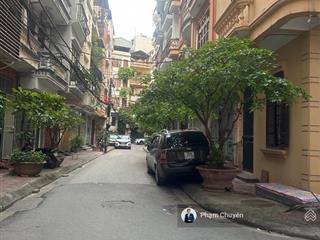 Cô giáo về hưu bán nhà trần duy hưng, 69m2, 5 tầng, gara oto, vài bước sang trường arm, hơn 21 tỷ